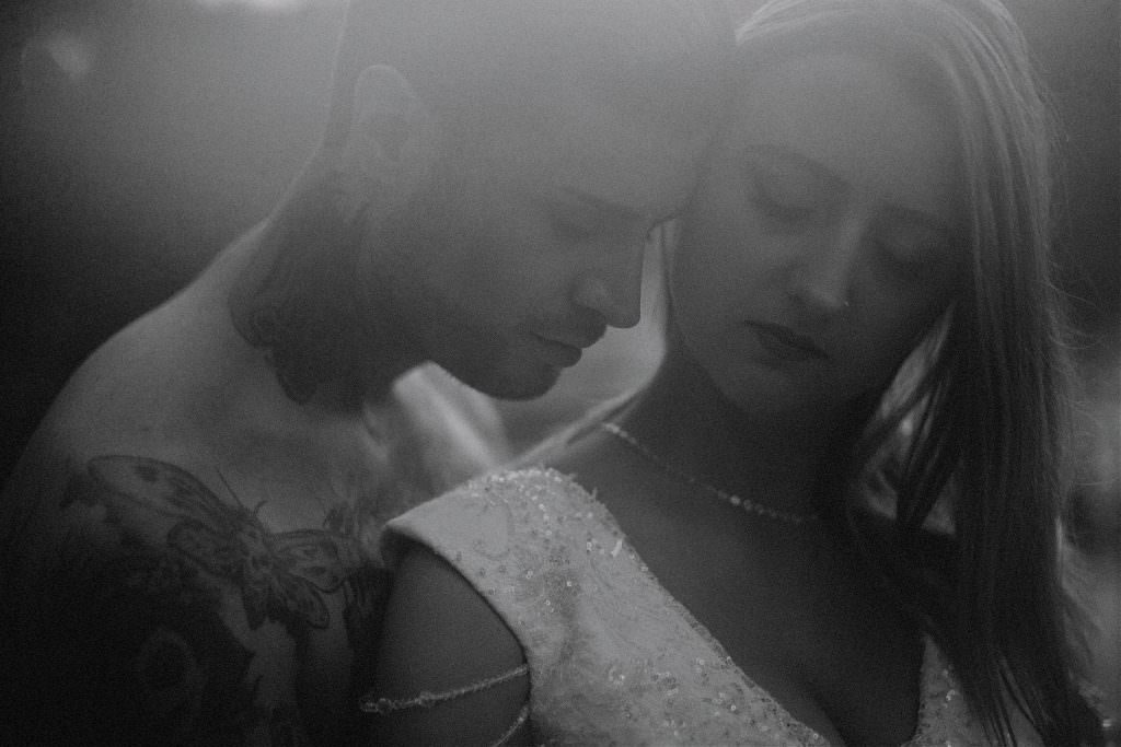 sesja slubna w czerni i bieli